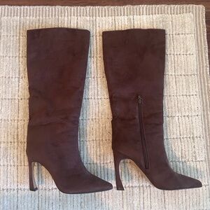 Express suede Brown Knee-High Women's Boots 7